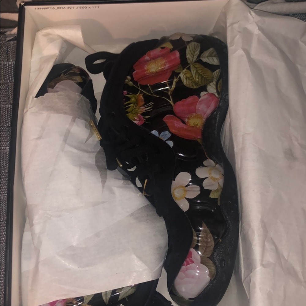 Women’s Floral Foamposites